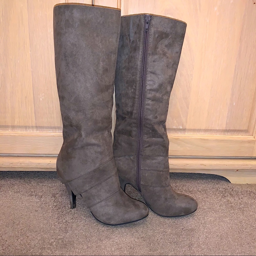 Fergalicious Prime Tall Grey Boots